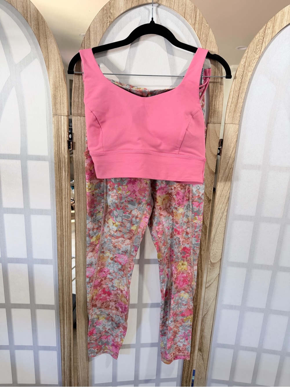 lululemon athletica Pink Crop Sports Bra and align leggings with pockets